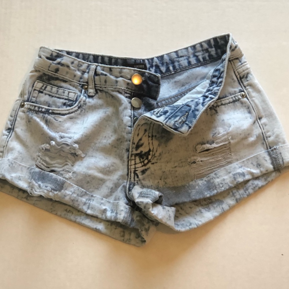 Forever 21 Acid wash distressed denim shorts